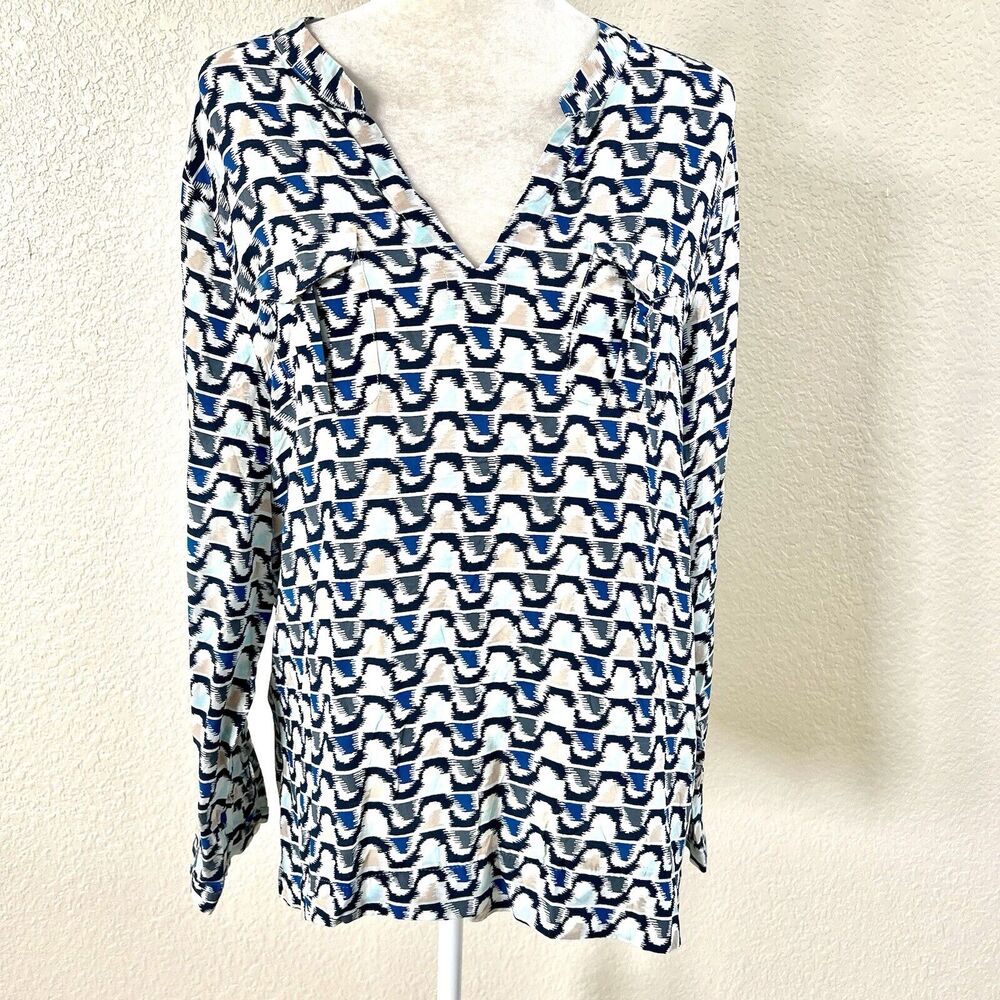 Two By Vince Camuto X-Large Blue Geometric Blouse Shirt Long Sleeve Lightweight